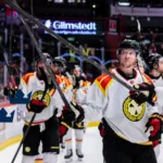 Nicklas Bäckström tas ut till Tre Kronor – poängkungens nobb