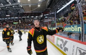 Tidigare SHL-stjärnan placeras på waivers