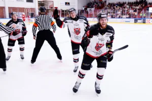 Två snabba mål gav Hudiksvall tre poäng mot Enköping