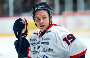 Floppade i Hockeyallsvenskan – klar för finsk toppklubb