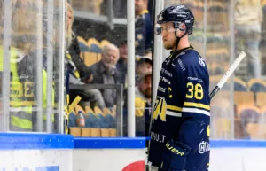 HV-kaptenens besked efter smällen: ”Det är planen”