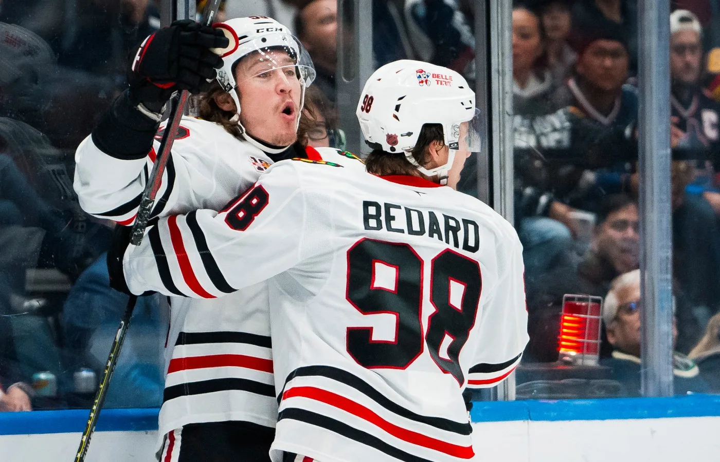 Hattrick av Tyler Bertuzzi när Chicago slog Vancouver