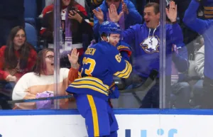 TV: Här gör Isak Rosén första NHL-målet