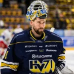Förre SHL-målvakten hyllas – och skriver nytt kontrakt