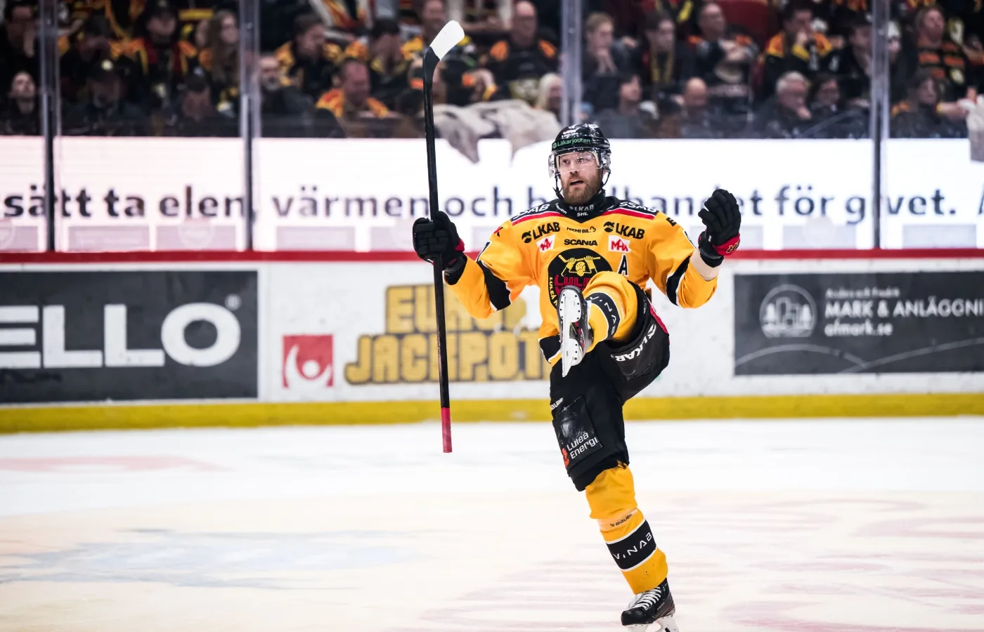 Detaljerna kring Omarks återkomst: ”Handlar om skolavgifter”