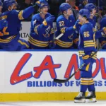 Kallades upp till NHL – visar storform