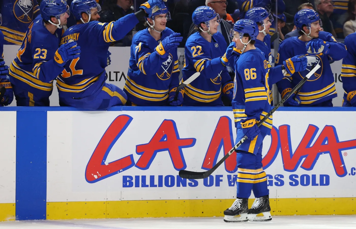 Kallades upp till NHL – visar storform