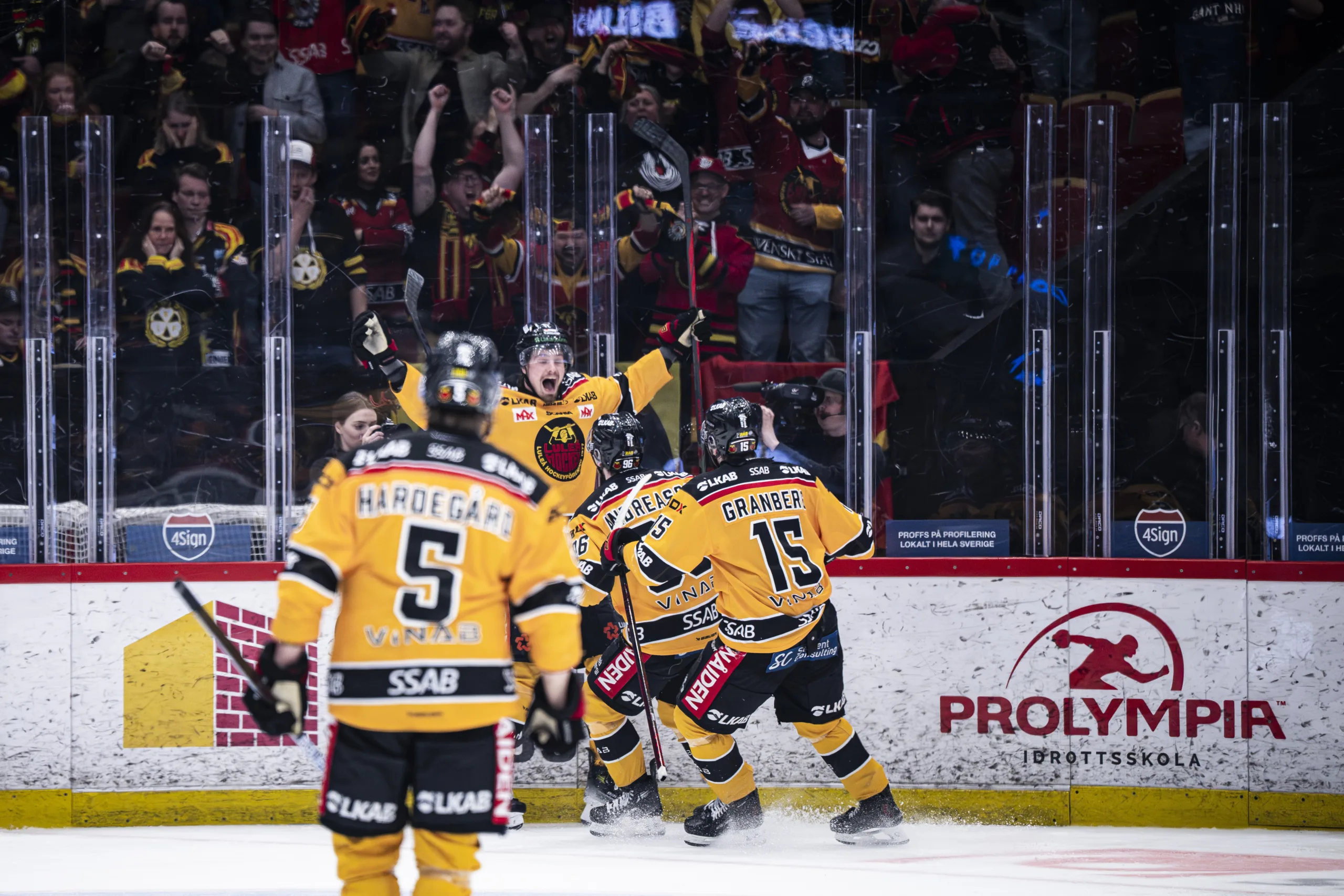 Luleå fortsätter segersviten mot HV 71