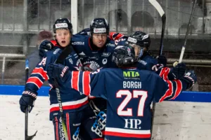 Albin Blomberg matchvinnare när Halmstad besegrade Västervik