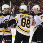 Två mål för Alex Steeves när Boston vann mot NY Islanders