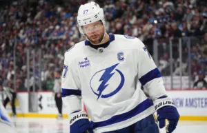 Victor Hedman skadad – igen: ”Lite oroande”