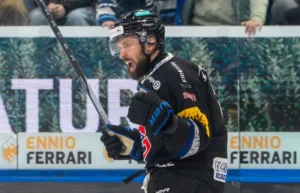 Förre SHL-backen förlänger – efter succén