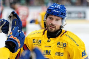 Jacob Josefson blir kvar i DIF: ”Jag är extremt stolt”