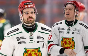 HV lånar dubbelt från Mora