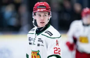 JVM-meriterade forwarden kallas tillbaka till SHL-klubben