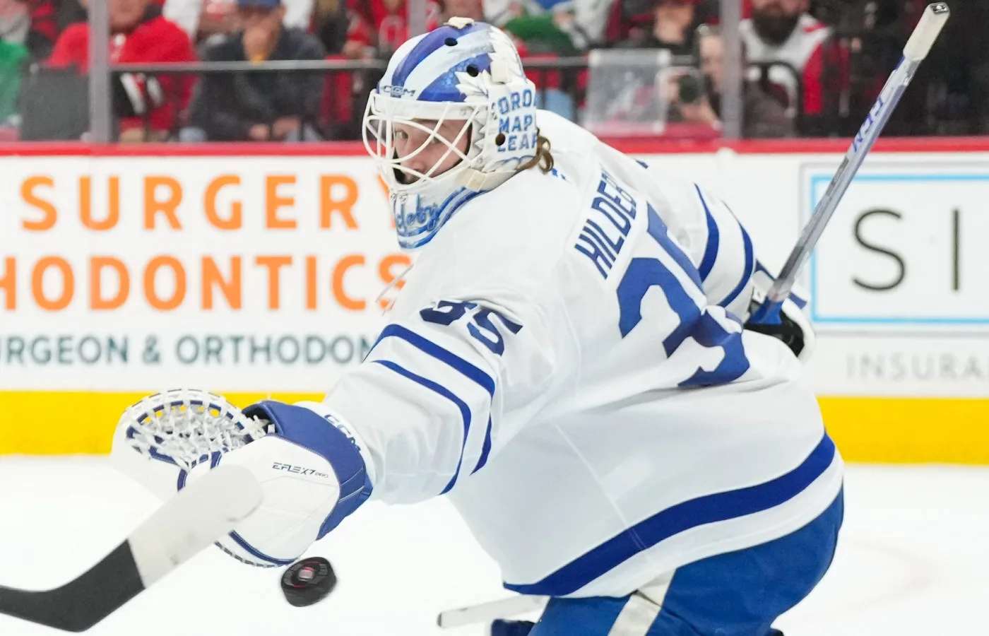 Svenskens stora NHL-chans – båda målvakterna skadade