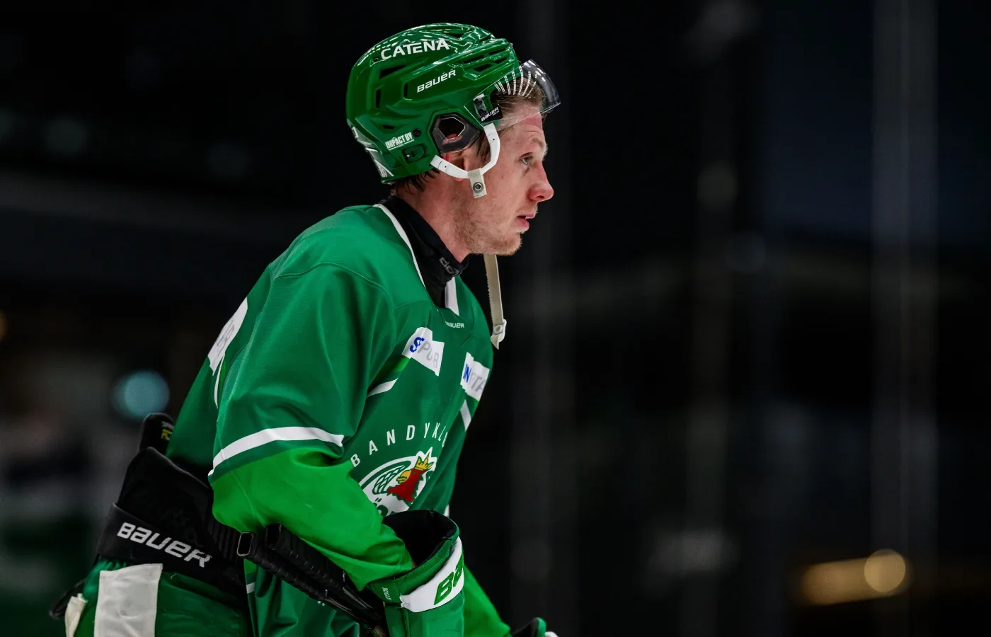 Tangnes om nyckelcenterns skada: ”Höll på att svälja tungan”