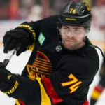 Petas av Vancouver Canucks: ”Jag är förbannad”