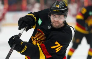 Petas av Vancouver Canucks: ”Jag är förbannad”