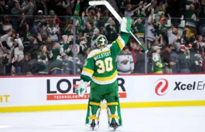 Wallstedt prisas av NHL efter succén