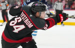 Efter nya NHL-kontraktet – svensken skickas ned