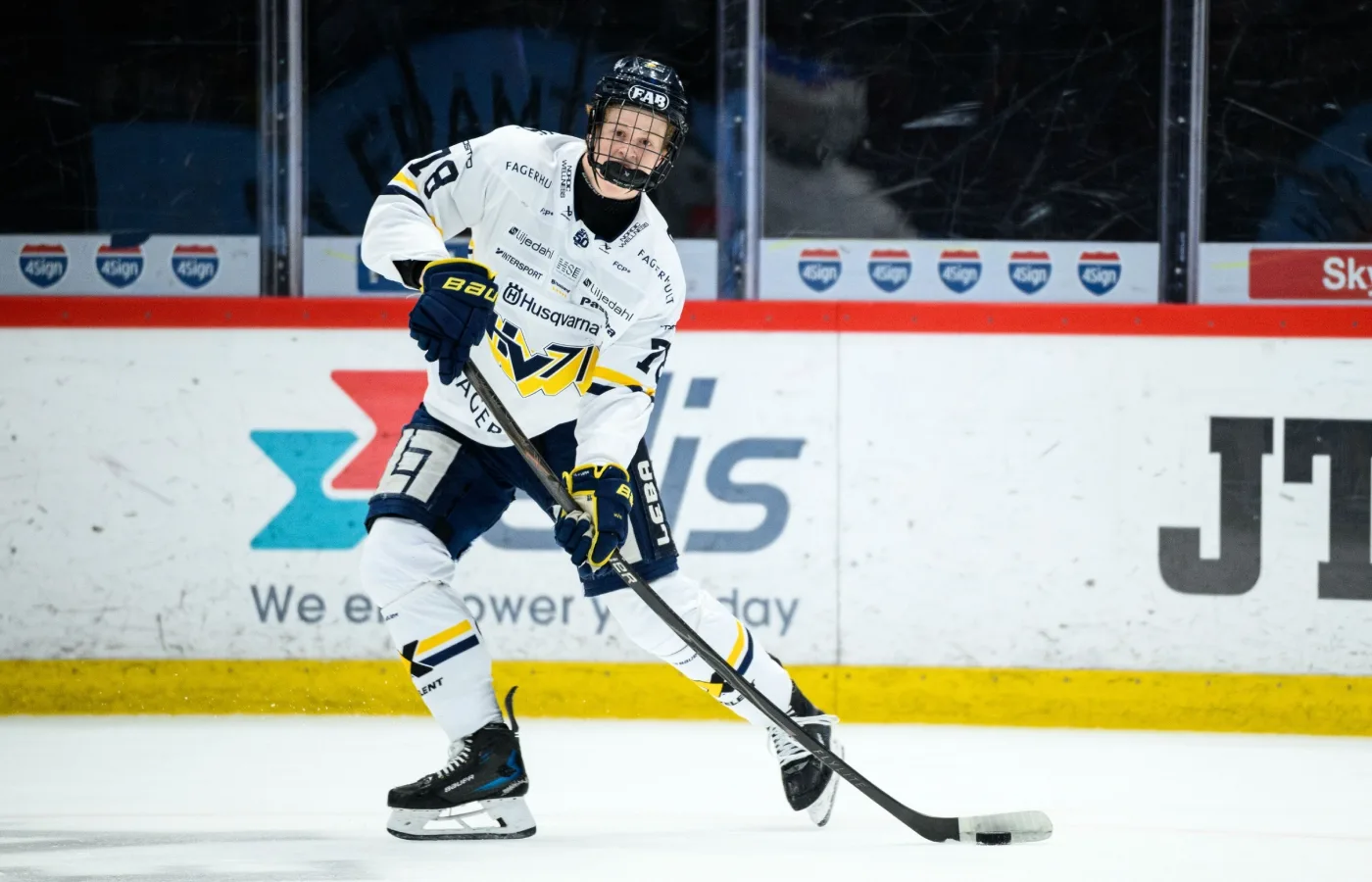 Storlöftet presenterar sig i SHL