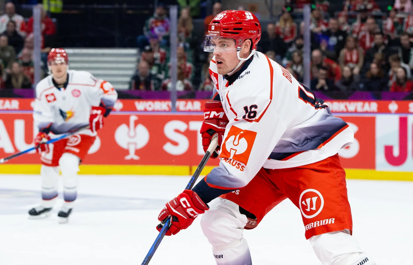 Efter poängsuccén – svenskdoldisen gör oväntad flytt