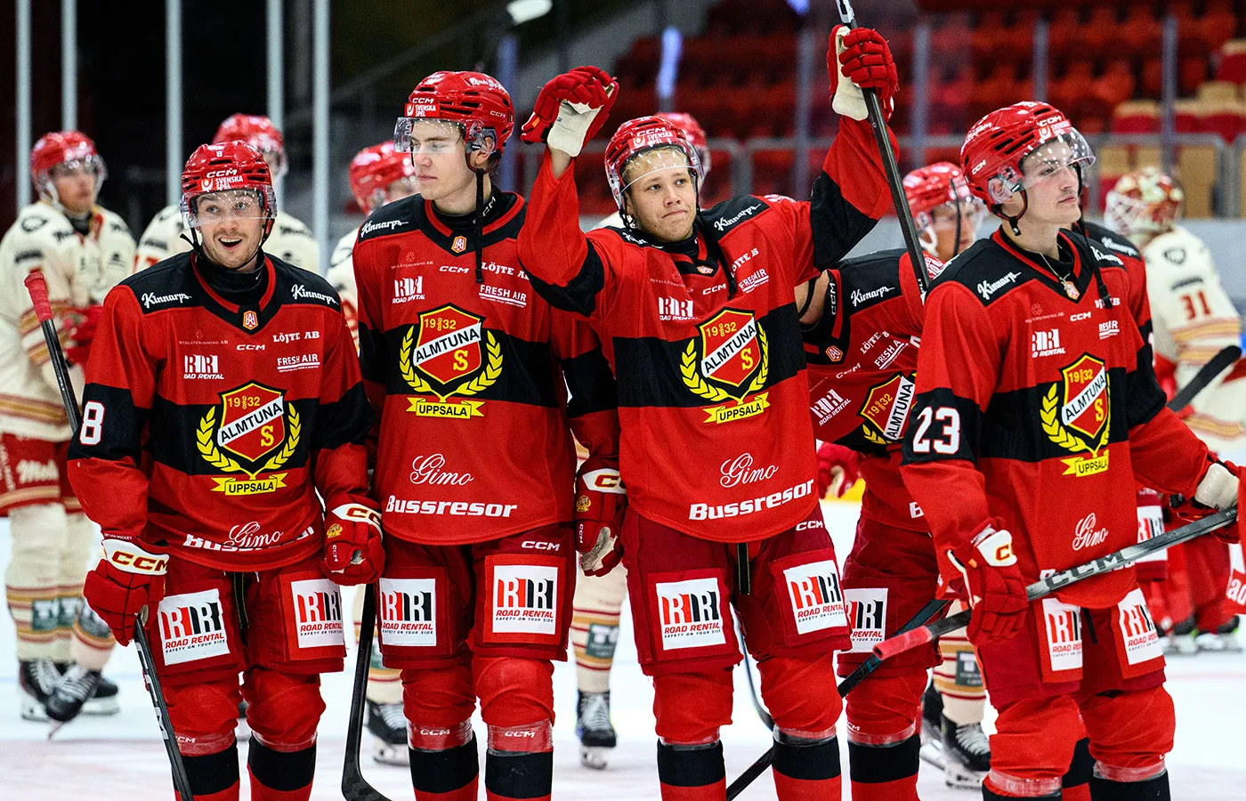 Skrällen: Knäcker topplaget – igen