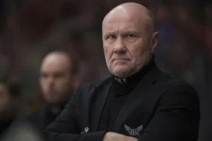 Blytungt för VIK – ny jumbo i Hockeyallsvenskan