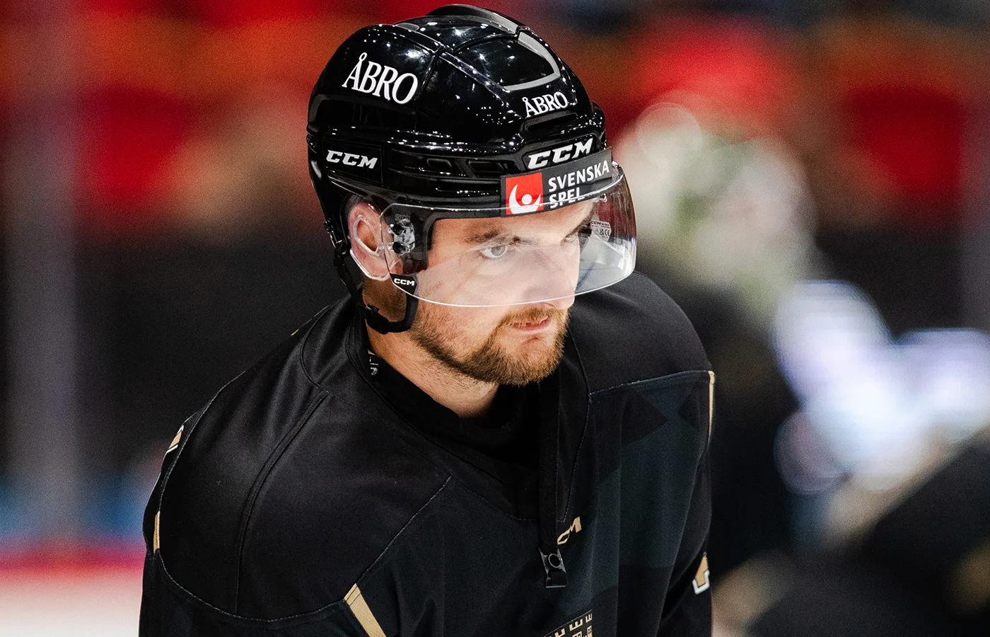 Tidigare AIK-forwarden bryter med ”svenskklubben”