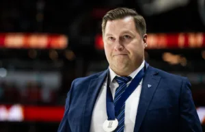 JVM-tränaren tar över krisande svenskklubben