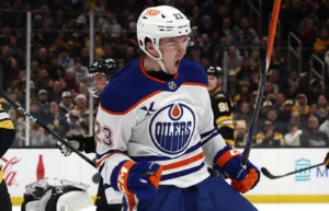 Backstjärnornas storebror premieras – blir kvar hos Oilers