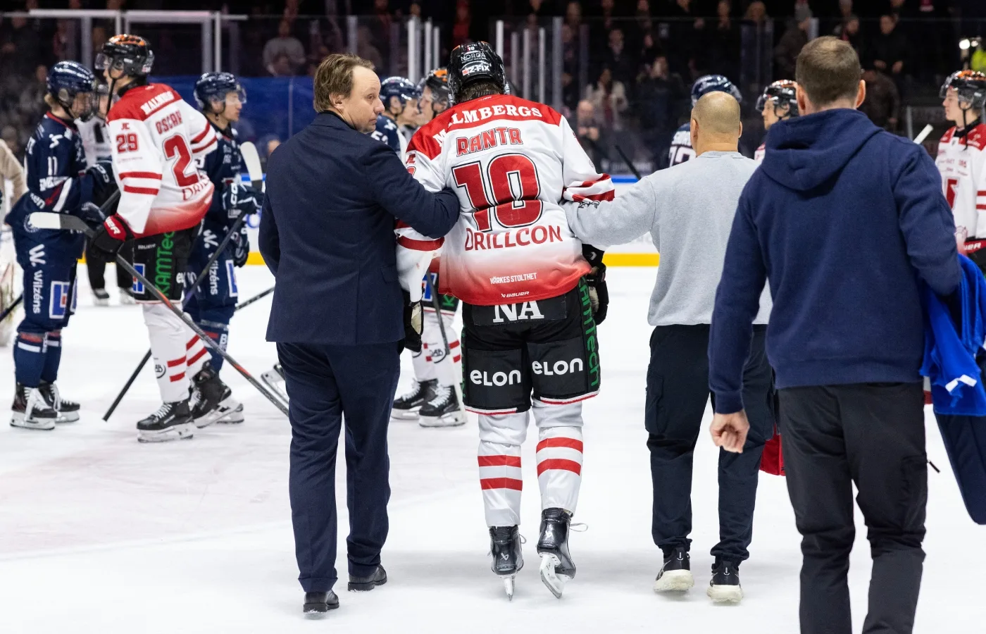 Bakslaget: Borta från spel tillsvidare