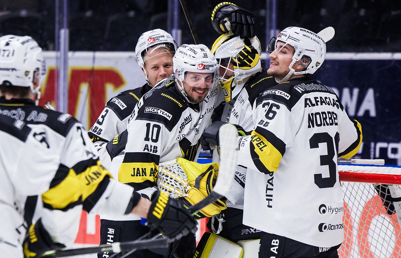 Glädje för Västerås – vinner direkt efter tränarbytet