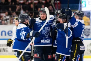 Bik Karlskoga vann toppmötet mot Kalmar med 3–0