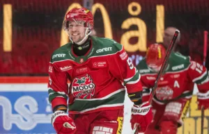 Modo Hockey avgjorde i tredje perioden – vann mot Östersunds IK