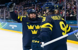 Damkronorna hyllas i krossen: ”Jättefin start på OS”