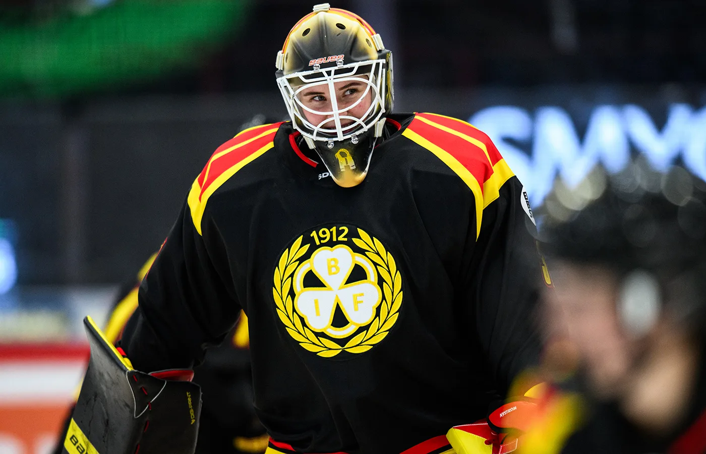 Stjärnmålvakten stannar: ”En riktig Brynäsare”