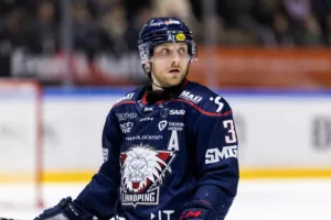 Ryktas till SHL-klubben – nu svarar Hultström själv