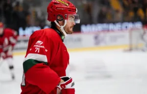 Tidigare MoDo-backen stannar utomlands