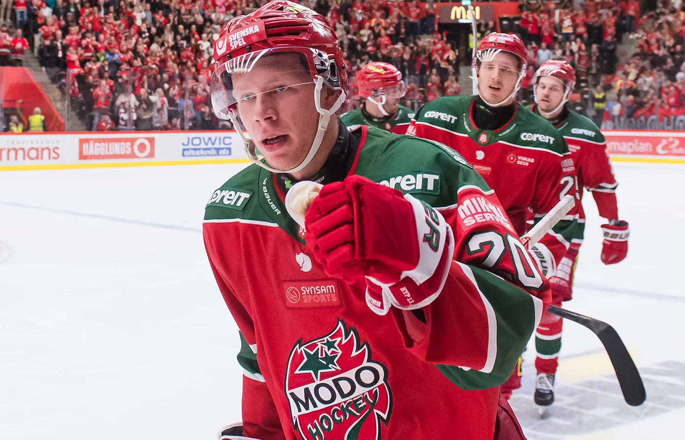 17-åringen debuterar för MoDo – ersätter brorsan