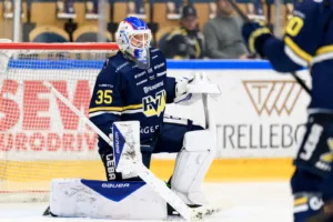Klart: Förlänger med SHL-klubben: ”Det är en ära”