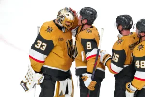 Vegas upp i topp efter seger mot Vancouver