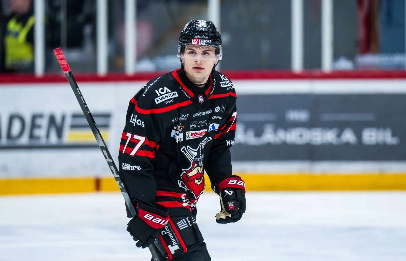 Får NHL-kontrakt – trots tunga säsongen