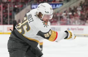 Holtz på waivers – efter knapra speltiden