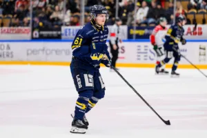 Ryktas förlänga – svarar själv: ”Jag gillar att spela här”