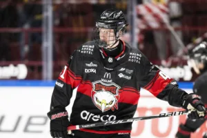 Historisk – blir första 09:an att debutera i SHL