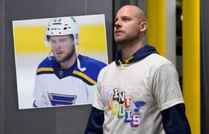 Rekordman i AHL – får nytt kontrakt