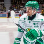 Uppgifter: NHL-meriterade forwarden förlänger