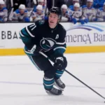 Blir sjätte tonåringen någonsin att göra 100 poäng i NHL